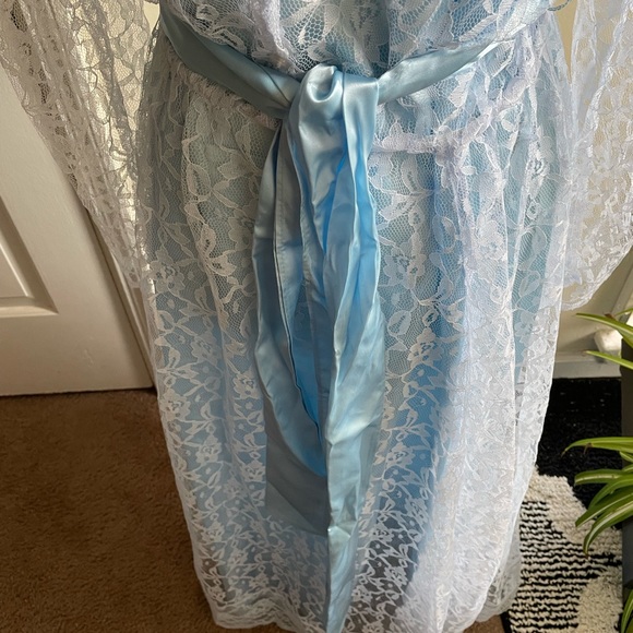 Vintage J C Penney Long Blue Nightgown with Matching Floral Lace Top Size 15/16 - Picture 4 of 10